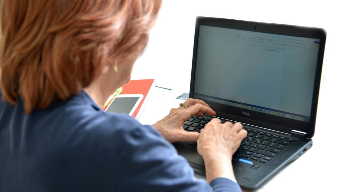 settlement, attorney, claimant, paperwork, negotiation||settlement discussion, attorney with calculator, paperwork#|#A claimant and attorney using a laptop to review settlement calculator results#|#settlement-calc-meeting.jpg