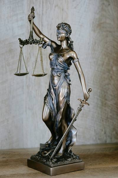 Visual diagram of legal settlement process